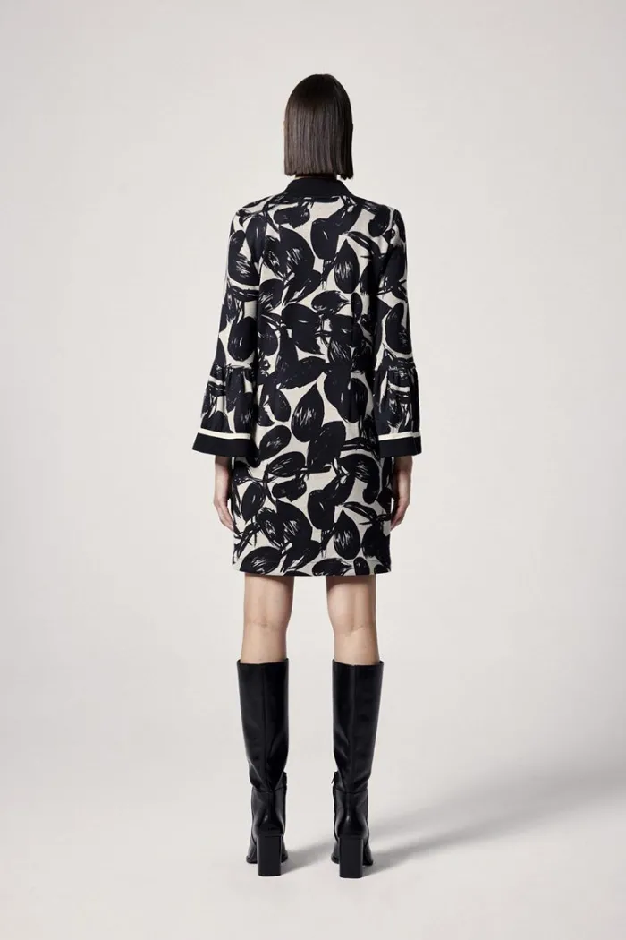 vestido_mujer_corto_con_m_1.webp Lopezientos Vestido mujer corto con manga farol estampado ⋆ Negro Best