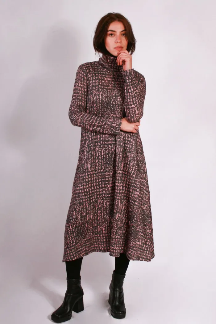 vestido_mujer_cuello_alto_0.webp Lopezientos Vestido mujer cuello alto estampado geométrico Parole Italy ⋆ Online